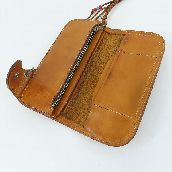 実際に弊社で買取させて頂いたRED MOON/レッドムーン レザー ウォレット 財布 ウォレットコード付きの画像 4枚目