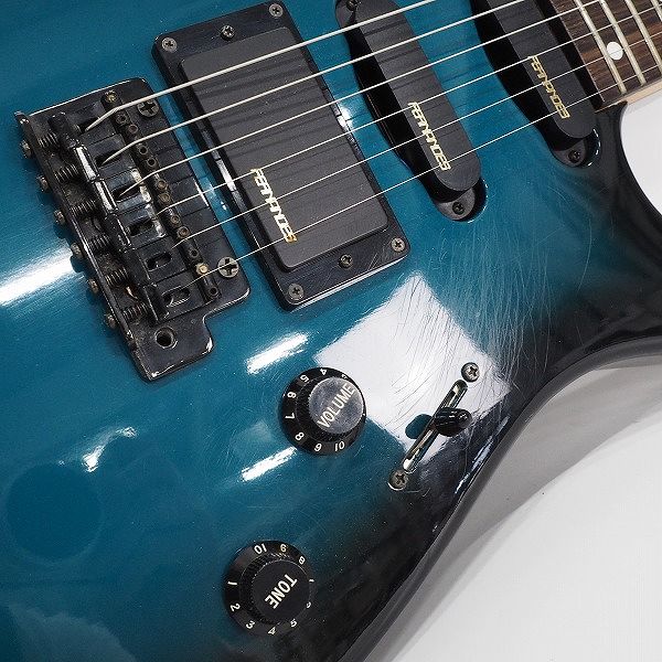 実際に弊社で買取させて頂いた★FERNANDES/フェルナンデス LIMITED EDITION ストラトシェイプ SSH エレキギター ソフトケース付の画像 5枚目