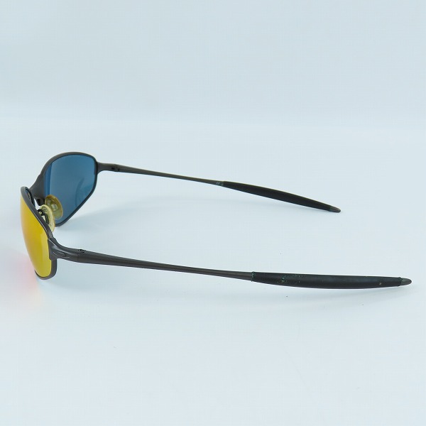 実際に弊社で買取させて頂いたOAKLEY/オークリー A Wire 2.0 サングラス 05-682の画像 1枚目