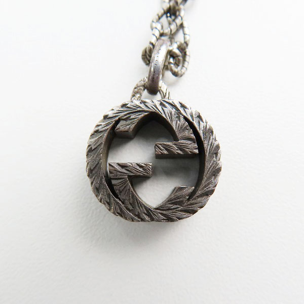 実際に弊社で買取させて頂いたGUCCI/グッチ インターロッキングGGロゴ 印唐草模様 アラベスク ネックレス/ペンダントの画像 2枚目