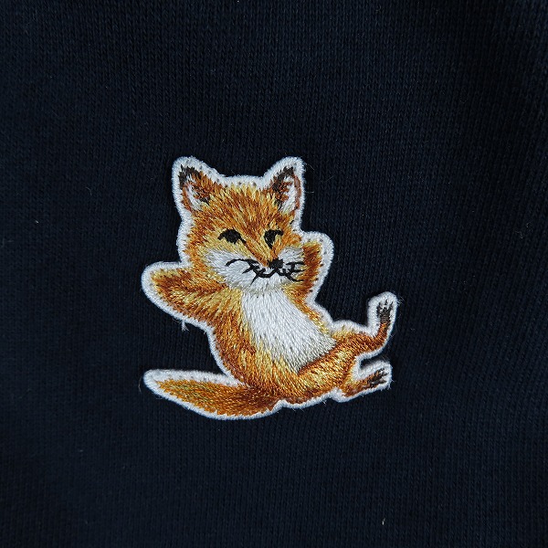 実際に弊社で買取させて頂いたMaison Kitsune/メゾンキツネ チラックスロゴ スウェットパーカー IU00355KM0001/Mの画像 3枚目