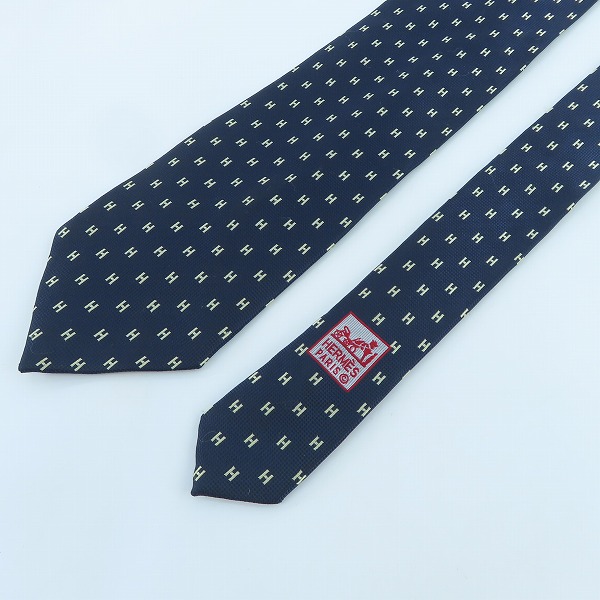 実際に弊社で買取させて頂いたHERMES/エルメス Hロゴ総柄 ネクタイの画像 1枚目