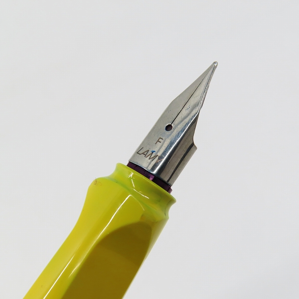 実際に弊社で買取させて頂いたLAMY/ラミー サファリ 小窓付き 万年筆 3点セットの画像 4枚目