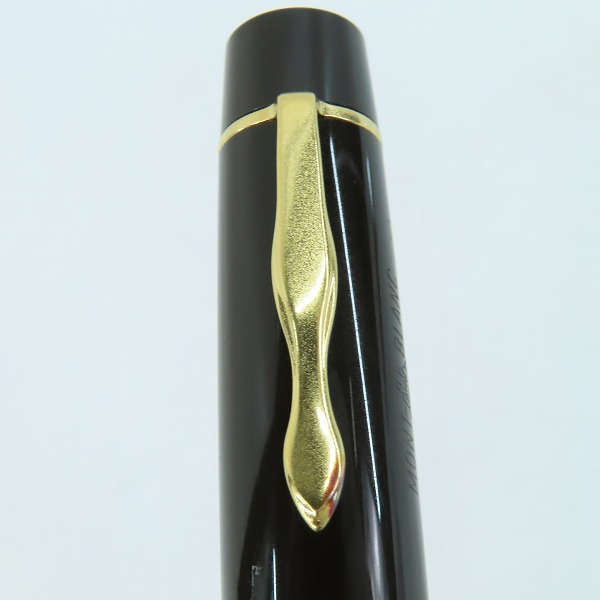 実際に弊社で買取させて頂いたMONTBLANC/モンブラン 作家シリーズ ヘミングウェイ マイスターシュテュック 万年筆ペン先18K-750の画像 3枚目