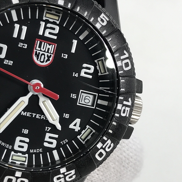 実際に弊社で買取させて頂いたLUMINOX/ルミノックス LEATHERBACK SEA TURTLE 0300 SERIES  アナログ クォーツ 腕時計 0301.Lの画像 4枚目
