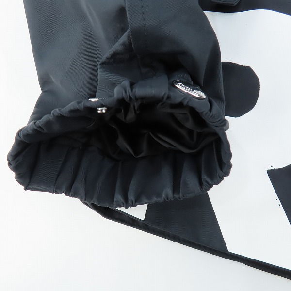 実際に弊社で買取させて頂いたBURBERRY/バーバリー 21SS マイクロロゴ ナイロンパーカー/ジャケット 8037487/Mの画像 6枚目