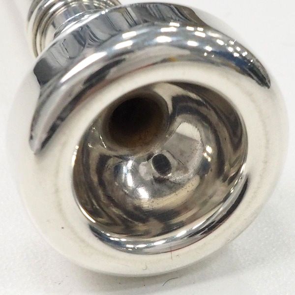 実際に弊社で買取させて頂いたVINCENT BACH/ヴィンセントバック 2-1/2C コルネット用 マウスピースの画像 3枚目