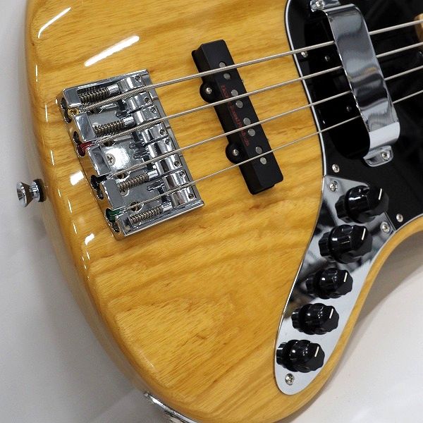 実際に弊社で買取させて頂いた★ESP/イーエスピー AMAZE-AS ジャズベースType アクティブ 4弦エレキベース ギグケース付の画像 5枚目