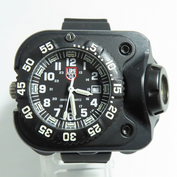実際に弊社で買取させて頂いたSUREFIRE/シュアファイア×LUMINOX/ルミノックス リストライトウォッチ 2211