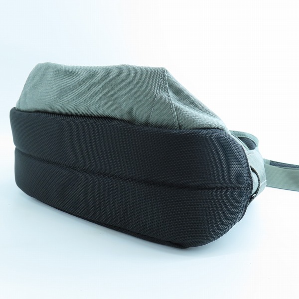 実際に弊社で買取させて頂いたBRIEFING/ブリーフィング DAY TRIPPER COMBI デイトリッパーコンビ ショルダーバッグ/ポーチの画像 3枚目