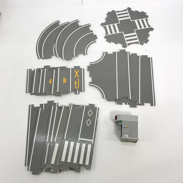 実際に弊社で買取させて頂いた【ジャンク】TAKARA TOMY/タカラトミー トミカタウン ぼくの街のサウンド交差点の画像 6枚目