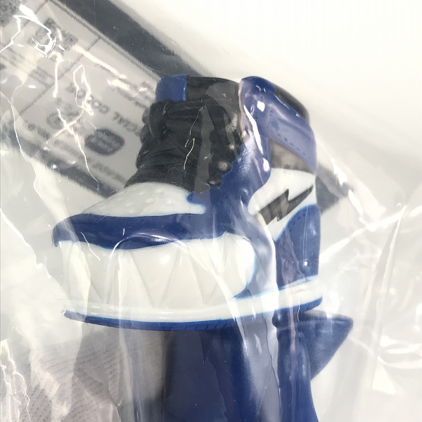 実際に弊社で買取させて頂いた【未開封】TOKYOGUNS/トウキョウガンズ Sneaker Headz/スニーカーヘッズ AWATSU MAI Select Color ROYAL BLUE ソフビの画像 2枚目