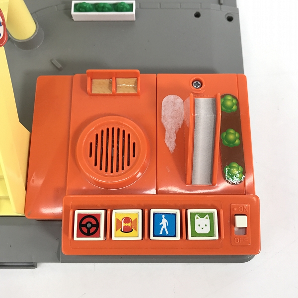 実際に弊社で買取させて頂いた【ジャンク】TAKARA TOMY/タカラトミー トミカタウン ぼくの街のサウンド交差点の画像 5枚目