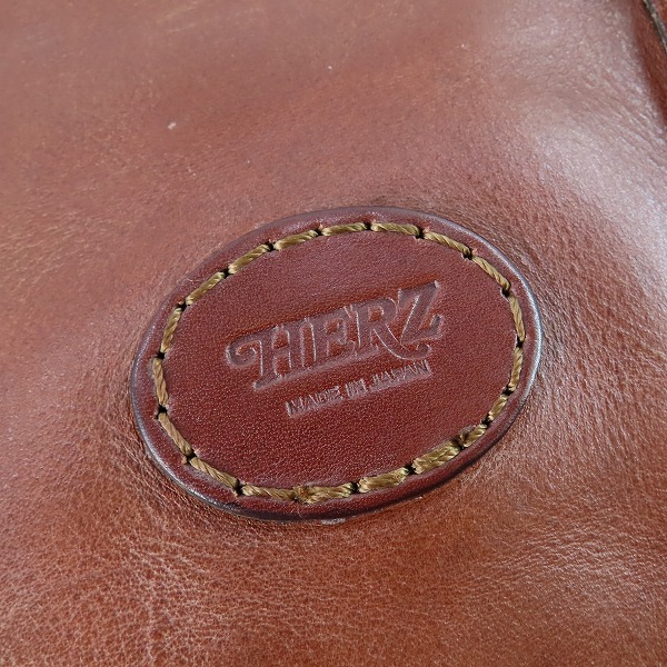 実際に弊社で買取させて頂いたHERZ/ヘルツ ファスナータイプ・ボストンバッグ V-23の画像 4枚目