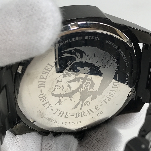 実際に弊社で買取させて頂いたDIESEL/ディーゼル メガチーフ クロノグラフ 腕時計/ウォッチ DZ-4283の画像 4枚目