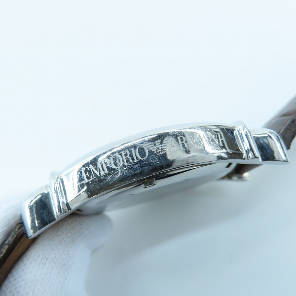 実際に弊社で買取させて頂いた【ジャンク/動作未確認】EMPORIO ARMANI/エンポリオアルマーニ クロノグラフ/クォーツ アナログ腕時計  AR-0286の画像 4枚目