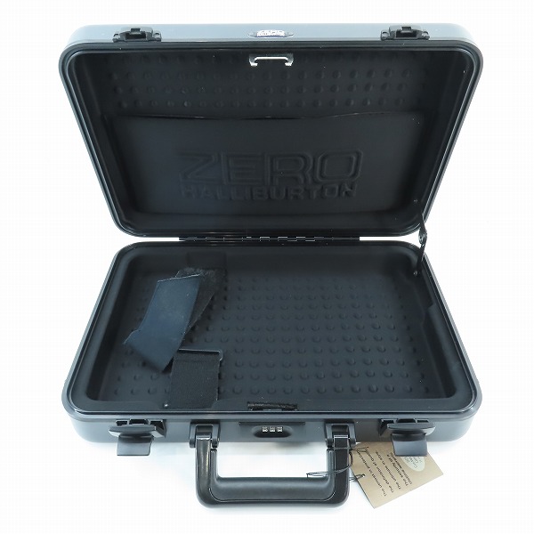 実際に弊社で買取させて頂いたZERO HALLIBURTON/ゼロハリバートン PCケース DZ3-GM の画像 4枚目