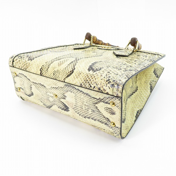 実際に弊社で買取させて頂いたGUCCI/グッチ バンブー パイソン スモール トートバッグ ハンドバッグ 660195の画像 2枚目