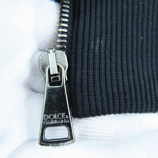 実際に弊社で買取させて頂いたDOLCE&GABBANA/ドルチェ&ガッバーナ プレートロゴ付ジップパーカー G9BM6T G7YF1/44の画像 7枚目