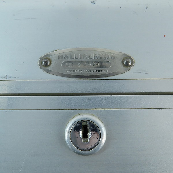 実際に弊社で買取させて頂いたZERO HALLIBURTON/ゼロハリバートン メイクボックス 鍵付き コスメ バニティケースの画像 4枚目