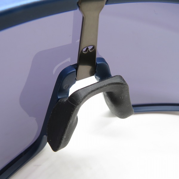 実際に弊社で買取させて頂いたOAKLEY/オークリー SUTRO/スートロ アイウェア/サングラス OO9406A-1537の画像 8枚目