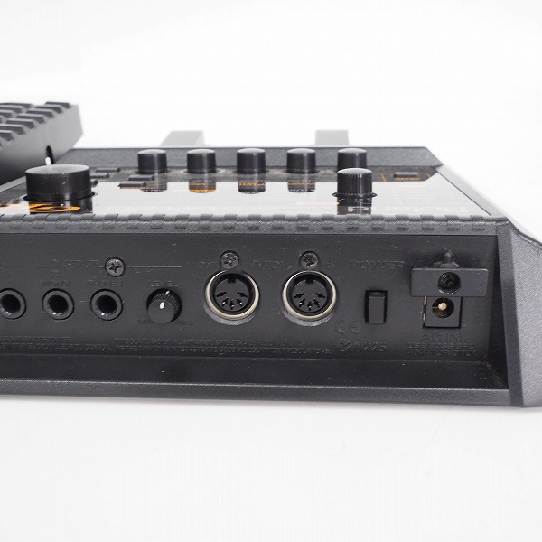 実際に弊社で買取させて頂いたRoland/ローランド GR-20 ギター シンセサイザー エフェクター 電源アダプター付【通電確認済】の画像 4枚目