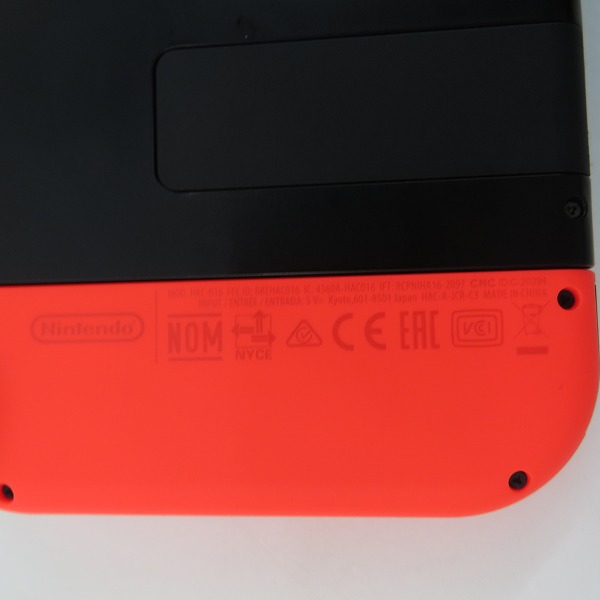 実際に弊社で買取させて頂いた任天堂 Nintendo Switch/ニンテンドー スイッチ 本体 HAC-001/015/016 ケース付き【簡易動作確認済】の画像 5枚目