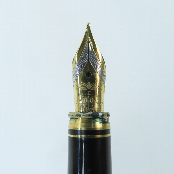 実際に弊社で買取させて頂いたYARD・O・LED/ヤード・オ・レッド SILVER925/シルバー925/銀無垢/ヴィンテージ キャップ式万年筆 ペン先 18ct/K18の画像 5枚目