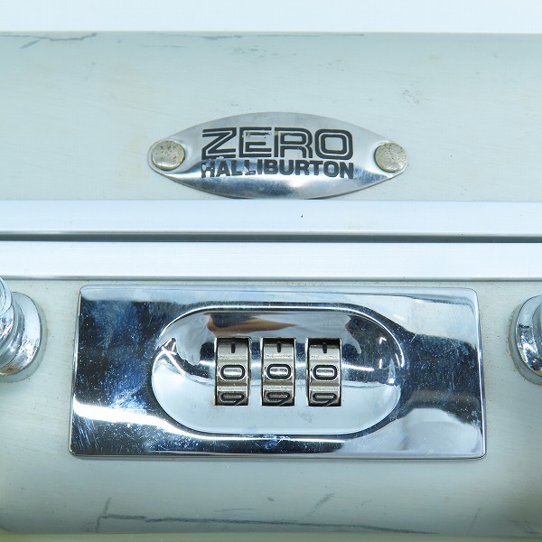 実際に弊社で買取させて頂いたZERO HALLIBURTON/ゼロハリバートン ジェラルミン ガンケースの画像 3枚目
