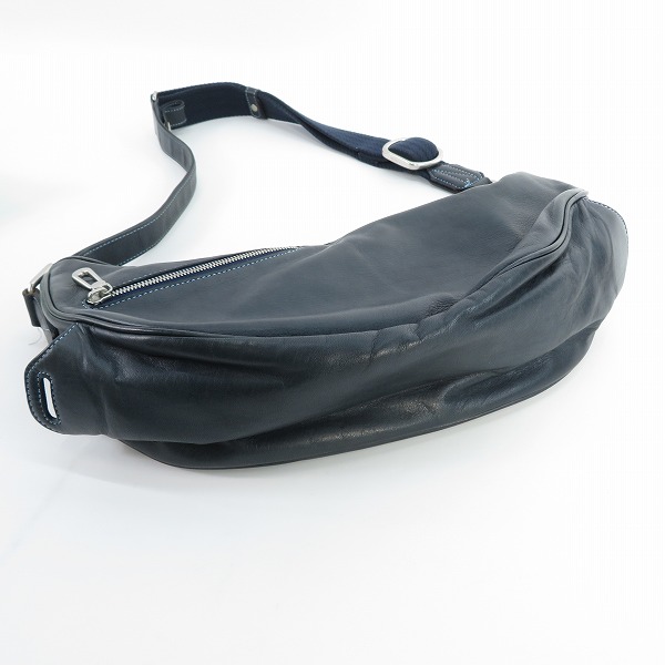 実際に弊社で買取させて頂いたaniary/アニアリ 裏地迷彩柄 レザー ショルダーバッグ の画像 3枚目