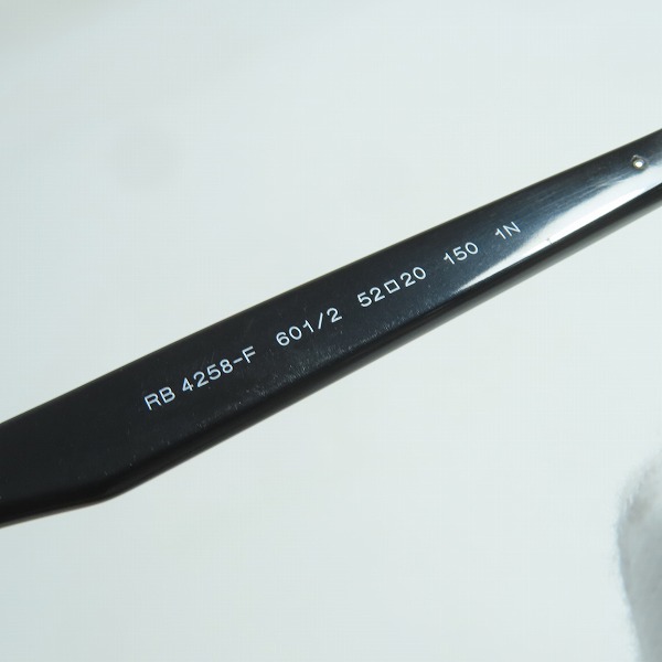 実際に弊社で買取させて頂いたRay-Ban/レイバン サングラス/アイウェア RB4258-F 601の画像 6枚目