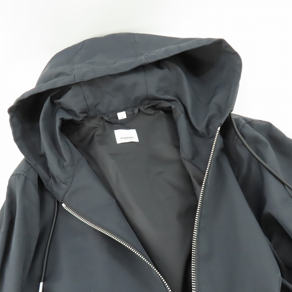 実際に弊社で買取させて頂いたBURBERRY/バーバリー 21SS マイクロロゴ ナイロンパーカー/ジャケット 8037487/Mの画像 5枚目