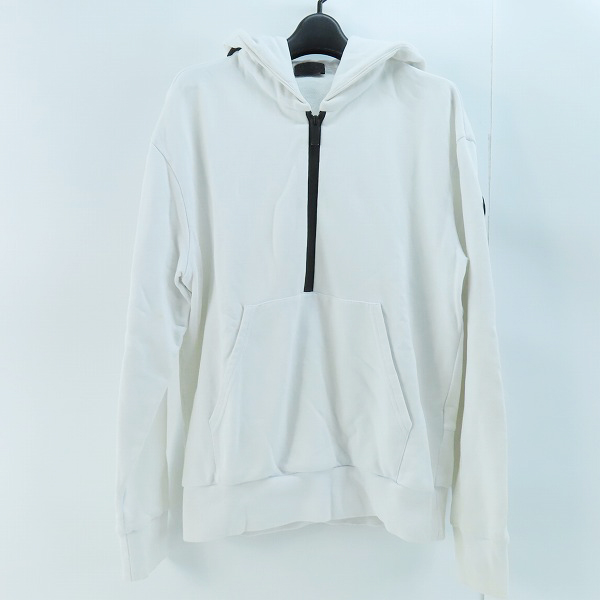 実際に弊社で買取させて頂いた【JPタグ】MONCLER/モンクレール ハーフジップパーカー H10918G00036 8098U/S