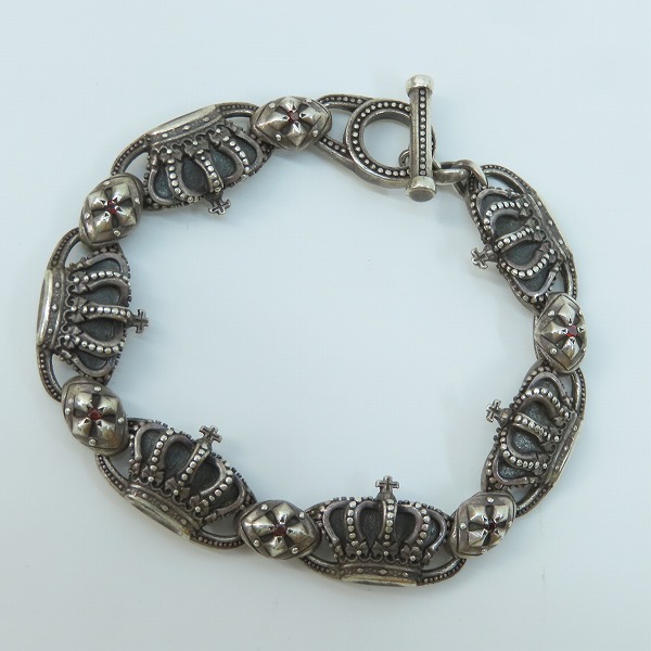実際に弊社で買取させて頂いたJUSTIN DAVIS/ジャスティンデイビス SMALL QE2 BRACELET クラウンブレスレット SBJ118