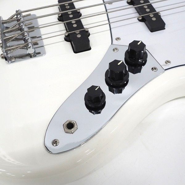 実際に弊社で買取させて頂いた★BUSKER'S/バスカーズ BJB-STD SWH ジャズベース Type 4弦エレキベース ソフトケース付の画像 6枚目