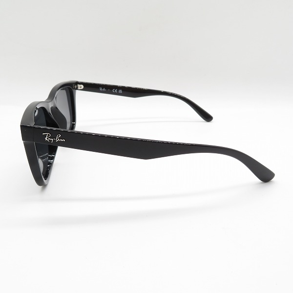 実際に弊社で買取させて頂いたRay-Ban/レイバン サングラス/アイウェア RB4391D 601/87の画像 1枚目