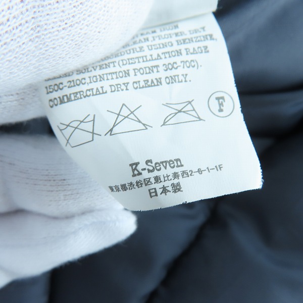 実際に弊社で買取させて頂いたTENDERLOIN/テンダーロイン ナイロン 中綿ジャケット アウター XSの画像 4枚目