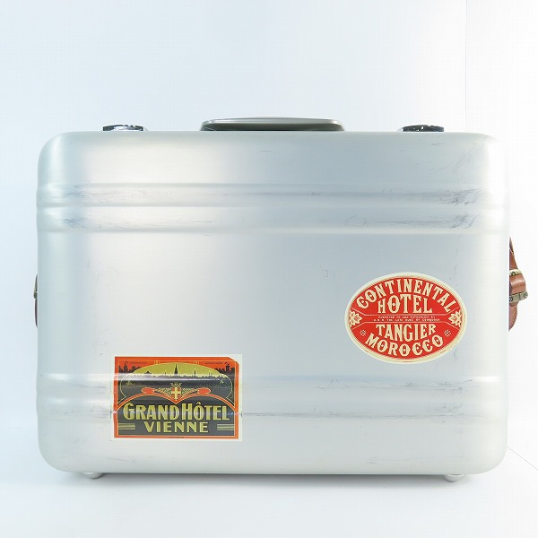 実際に弊社で買取させて頂いたZERO HALLIBURTON/ゼロハリバートン ダイヤルロック式 アタッシュケースの画像 1枚目