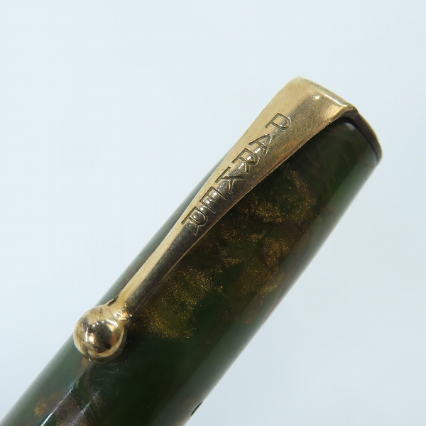 実際に弊社で買取させて頂いたPARKER/パーカー ヴィンテージ マーブル柄 ボタンフィラー式 万年筆 カナダ製の画像 2枚目