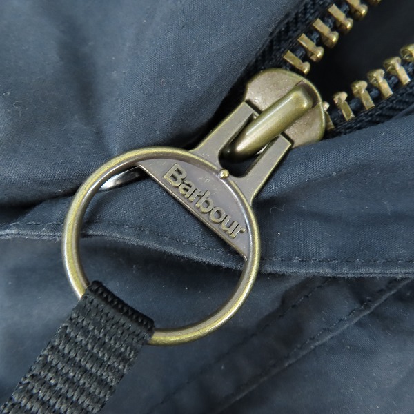 実際に弊社で買取させて頂いたBarbour/バブアー Heritage +/ヘリテージ プラス モディファイド トランスポート ベスト 241MGI0246/Sの画像 8枚目