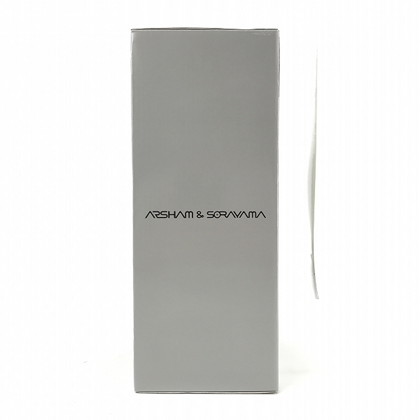 実際に弊社で買取させて頂いた【未開封】BE@RBRICK/ベアブリック SORAYAMA × DANIEL ARSHAM/空山基/ソラヤマ×ダニエル・アーシャム 100％&400％の画像 1枚目