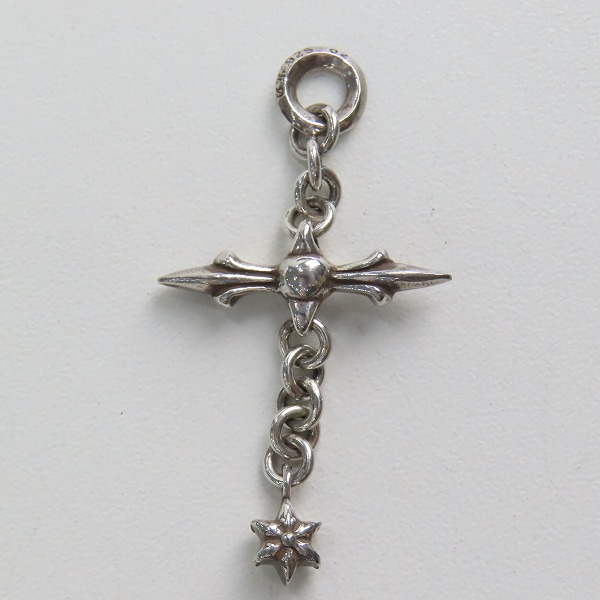 実際に弊社で買取させて頂いたCHROME HEARTS/クロムハーツ ローリークロスチャームの画像 1枚目