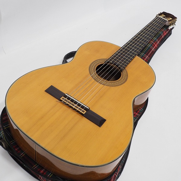 実際に弊社で買取させて頂いた★ZEN-ON/ゼンオン/全音 ZG-250 クラシックギター 日本製 ソフトケース付 