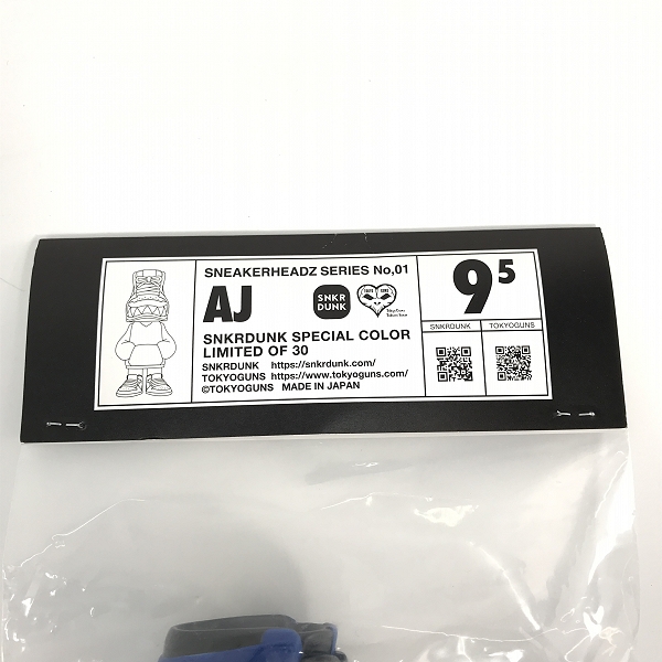 実際に弊社で買取させて頂いた【未開封】TOKYOGUNS/トウキョウガンズ Sneaker Headz/スニーカーヘッズ AWATSU MAI Select Color ROYAL BLUE ソフビの画像 3枚目