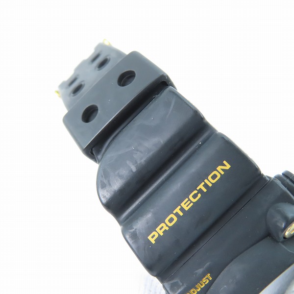 実際に弊社で買取させて頂いたG-SHOCK/G-ショック FROGMAN/フロッグマン 腕時計 DW-8200【動作未確認】の画像 4枚目