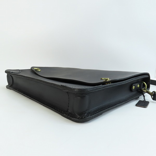 実際に弊社で買取させて頂いたHERZ/ヘルツ シンプルな顔立ちのブリーフケース ブラック BC-1の画像 2枚目