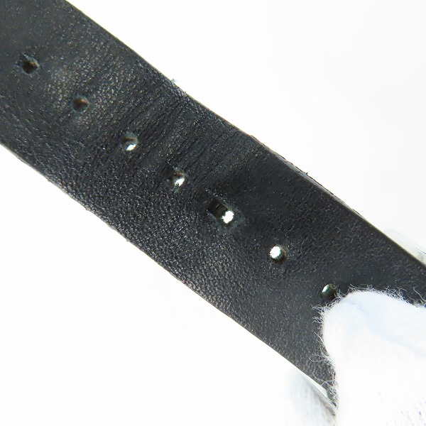 実際に弊社で買取させて頂いたGUCCI/グッチ Gタイムレス bee スネーク ウォッチ/腕時計 クォーツ 126.4【動作未確認】の画像 5枚目