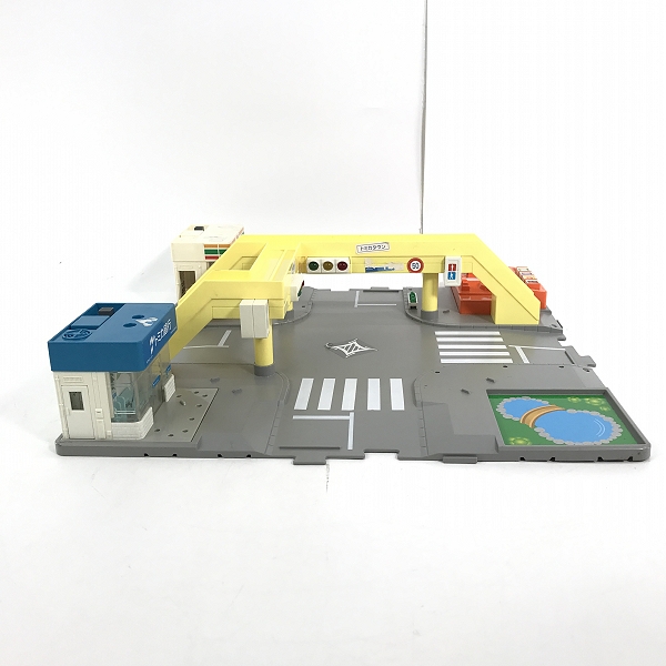 実際に弊社で買取させて頂いた【ジャンク】TAKARA TOMY/タカラトミー トミカタウン ぼくの街のサウンド交差点の画像 4枚目
