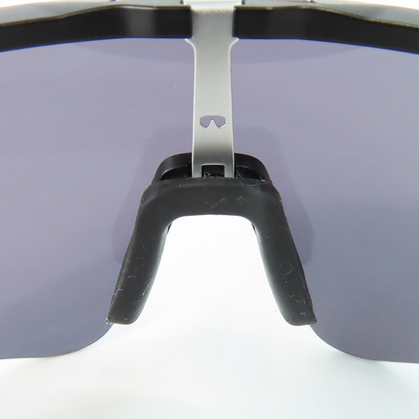 実際に弊社で買取させて頂いたOAKLEY/オークリー SUTRO LITE SWEEP/スートロライトスイープ サングラス/アイウェア OO9465-0339の画像 3枚目