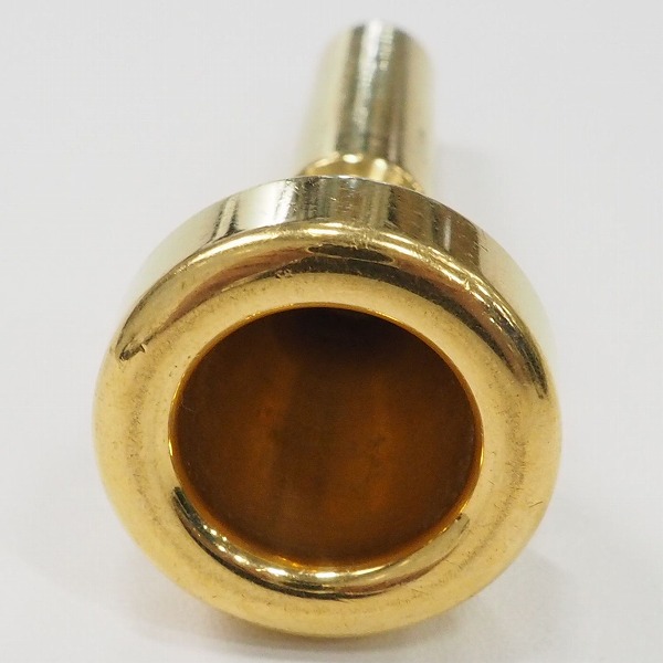 実際に弊社で買取させて頂いたDenis Wick/デニス・ウィック 4FL GP ゴールド フリューゲル ホルン用マウスピースの画像 3枚目